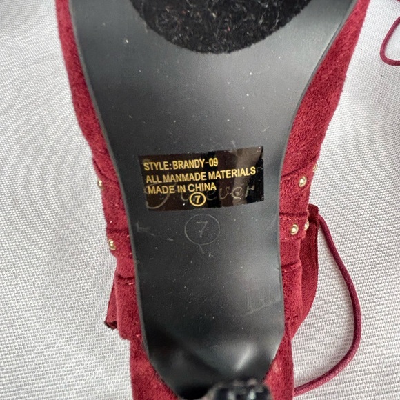 Elegant Burgundy Lace-Up Heels - Picture 6 of 6